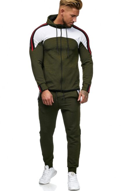 Efektowny dres o wygodnym kroju w kolorze khaki