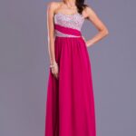 Elegancka sukienka z gumką podkreślającą talię w kolorze fuksji