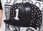 Stylowy t-shirt o uniwersalnym fasonie - obrazek 3