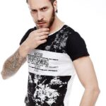 Praktyczny t-shirt idealny na co dzień