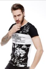 Praktyczny t-shirt idealny na co dzień